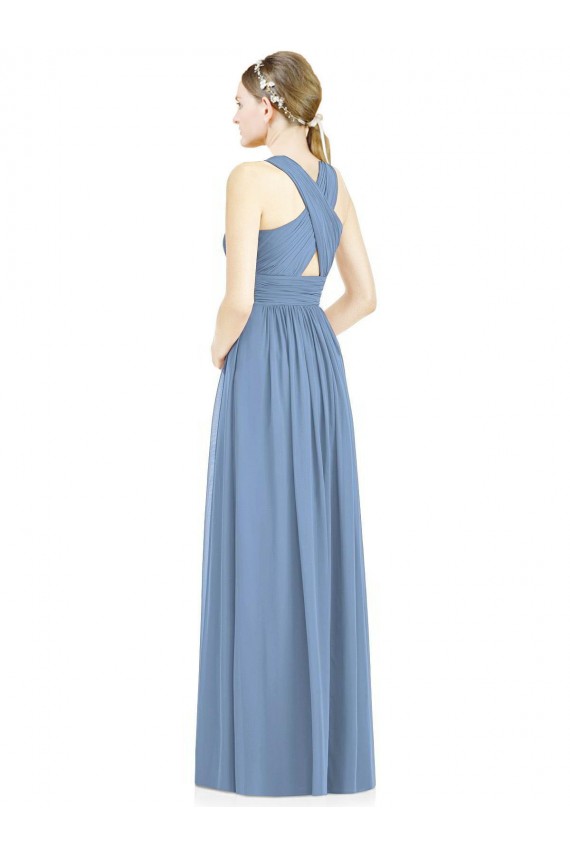 Azul Empoeirado Chiffon Linha A Sem Mangas Decote V Longo Vestidos de Madrinha / Vestidos de Baile Acessíveis