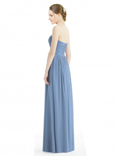 Azul Empoeirado Chiffon Linha A Sem Mangas Sem alças Longo Vestidos de Madrinha / Vestidos de Baile