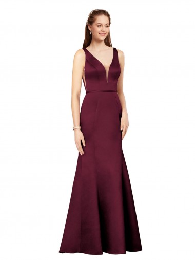 Borgonha Bainha Decote V Cetim Longo Formais Vestidos de Madrinha / Vestidos de Festa