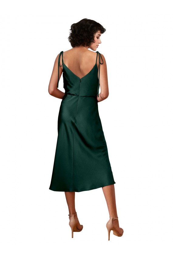 Caçador Verde Bainha Decote Capuz Comprimento Midi Cetim Elástico Curto Formais Vestidos de Madrinha / Vestidos de Festa