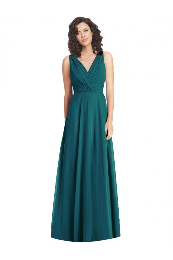 Caçador Verde Chiffon Linha A Sem Mangas Decote V Longo Vestidos de Madrinha Acessíveis