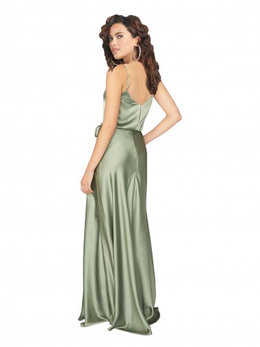 Fumo Verde Linha A Decote V Cetim Sedoso Longo Formais Vestidos de Madrinha / Vestidos de Noite