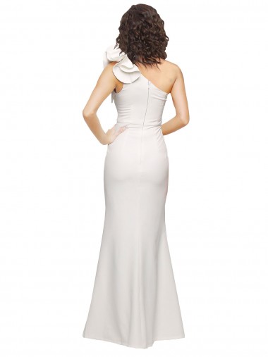 Marfim Bainha Um Ombro Crepe Esticado Longo Formais Vestidos de Madrinha / Vestidos de Festa