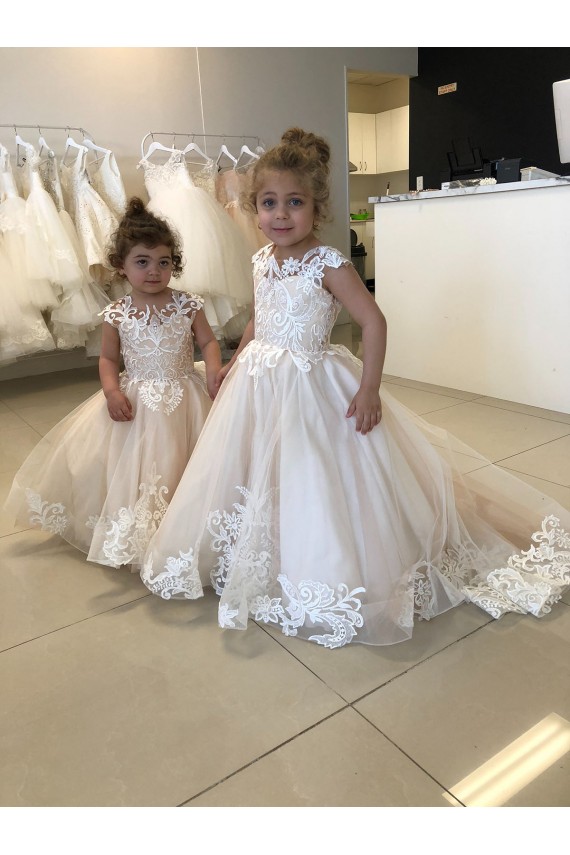 Marfim Tule & Renda Sem Mangas Barco Vestido de Baile Longo Vestidos para meninas de flores Acessíveis
