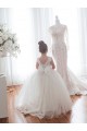 Marfim Tule & Renda Vestido de Baile Sem Mangas Barco Longo Comboio Capela Vestidos para meninas de flores
