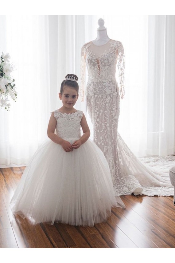Marfim Tule & Renda Vestido de Baile Sem Mangas Barco Longo Comboio Capela Vestidos para meninas de flores