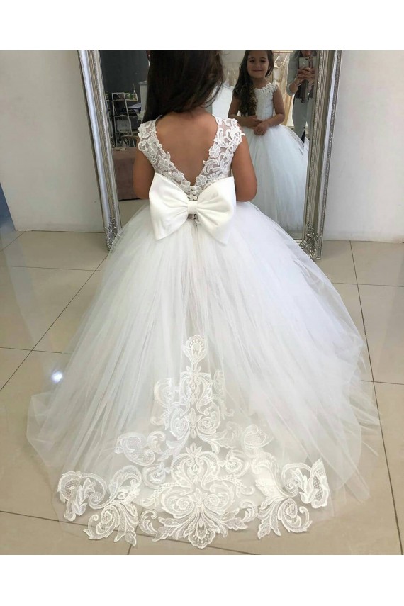 Marfim Tule & Renda Vestido de Baile Sem Mangas Barco Longo Comboio Capela Vestidos para meninas de flores