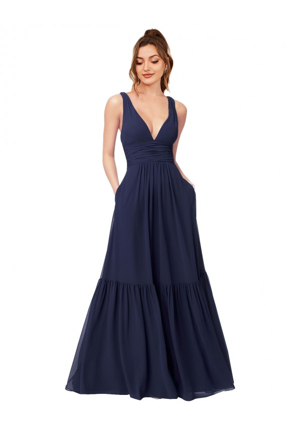Marinha Negra Chiffon Linha A Costas em V Decote V Longo Vestidos de Madrinha Acessíveis