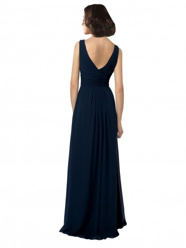 Marinha Negra Chiffon Linha A Sem Mangas Decote V Costas em V Longo Vestidos de Madrinha / Vestidos de Noite