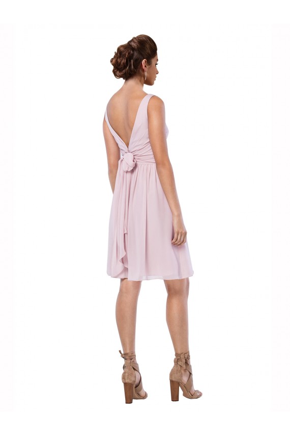 Marinha Negra Linha A Decote V Chiffon Curto Vestidos de Madrinha / Vestidos de Homecoming Acessíveis
