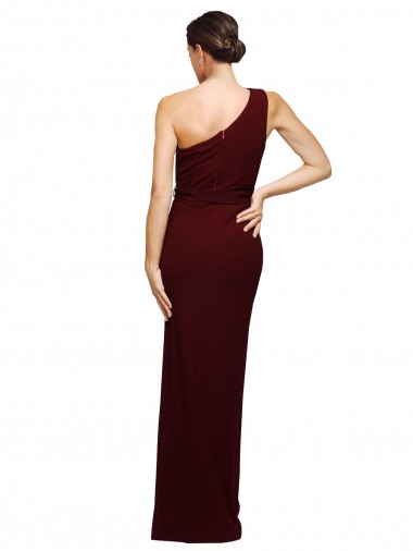 Ouro Borgonha Crepe Esticado Bainha Sem Mangas Um Ombro Longo Formais Vestidos de Madrinha / Vestidos de Noite / Vestidos de Festa
