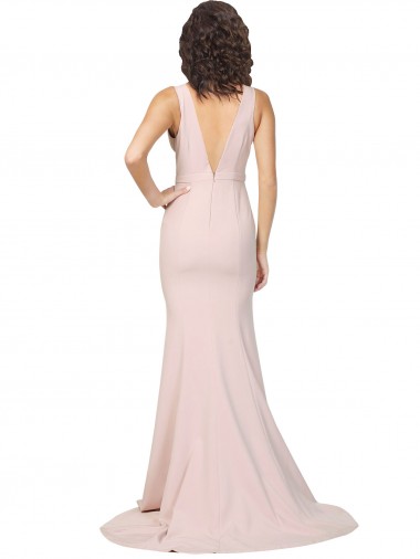 Rosa Bainha Decote V Comboio Varredela Crepe Esticado Longo Formais Vestidos de Madrinha / Vestidos de Festa