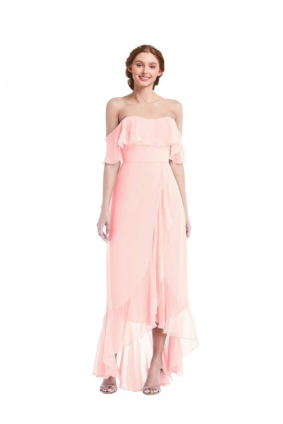 Rosa Chiffon Linha A Fora do Ombro Alto Baixo, Longo Alto Baixo Vestidos de Madrinha Acessíveis