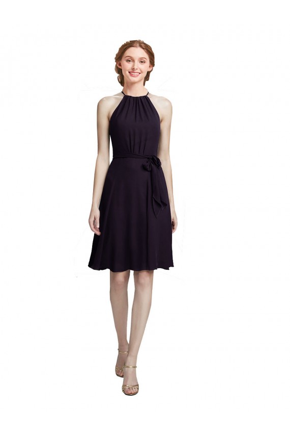 Uva Linha A Cabeçada Chiffon Curto Vestidos de Madrinha / Vestidos de Homecoming Acessíveis