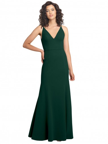 Verde Meia-Noite Crepe Esticado Linha A Sem Mangas Decote V Longo Formais Vestidos de Madrinha / Vestidos de Noite / Vestidos de Festa
